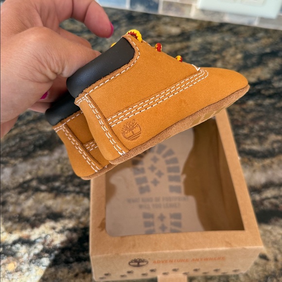 Timberland Infant Boots with Multicolor Laces - Picture 5 of 5